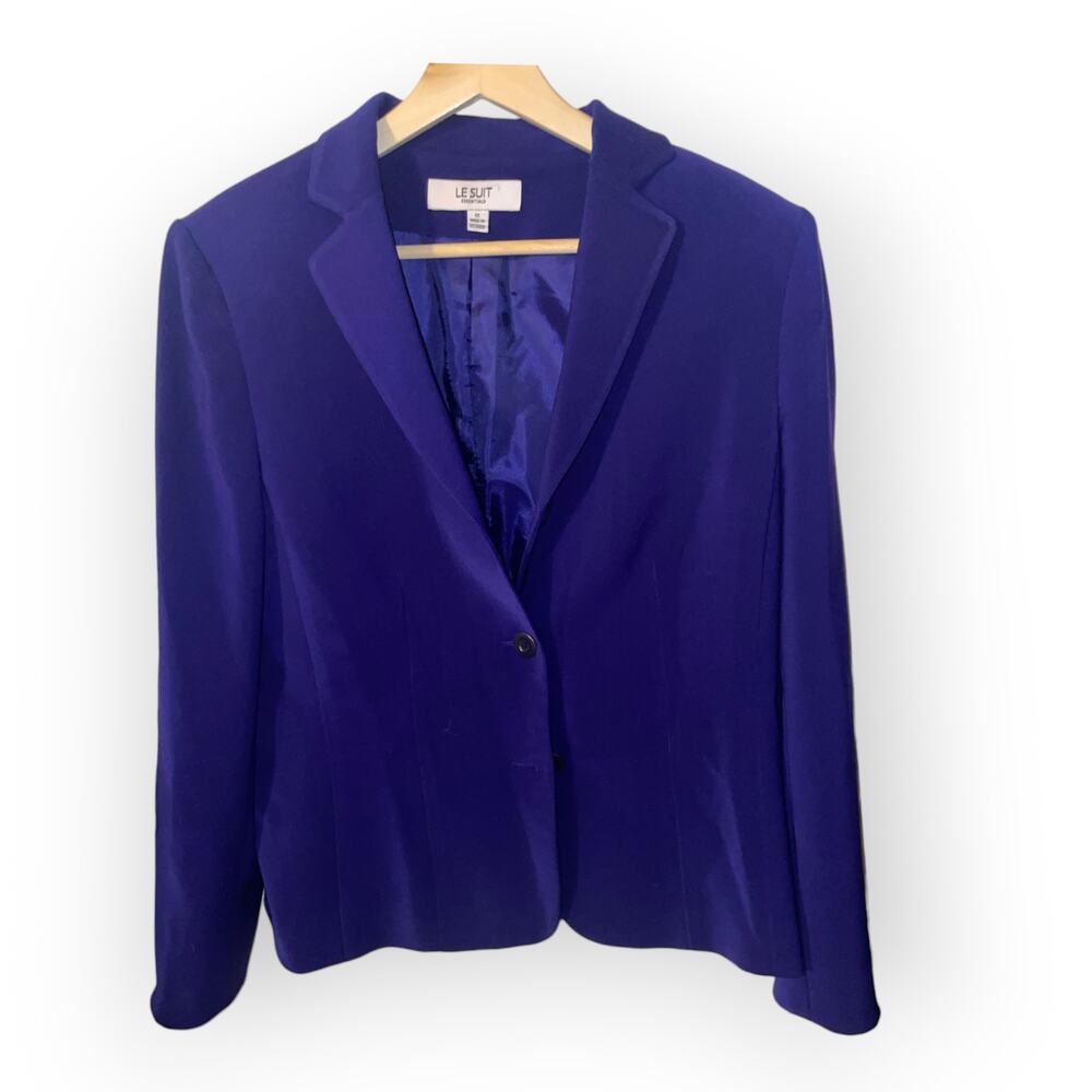 Le Suit Purple Short Blazer Sz 12 EUC